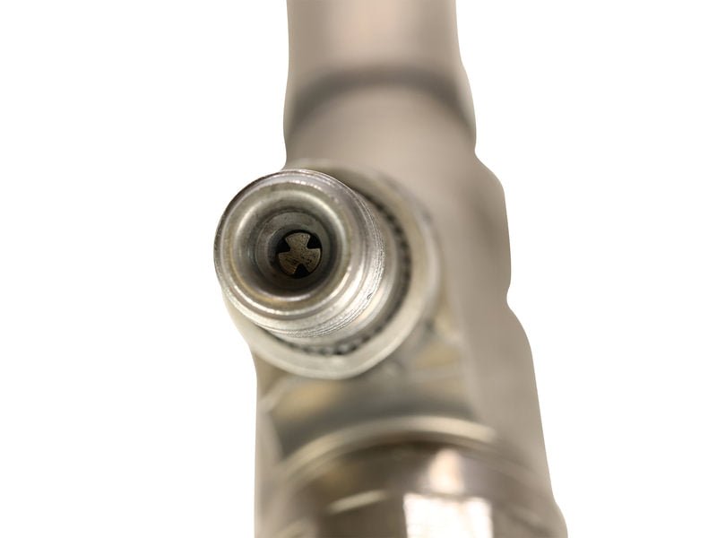 Alliant Power AP55504 Remanufactured Fuel Injector (2004.5-2005 6.6L Duramax) - Southern Diesel Supply