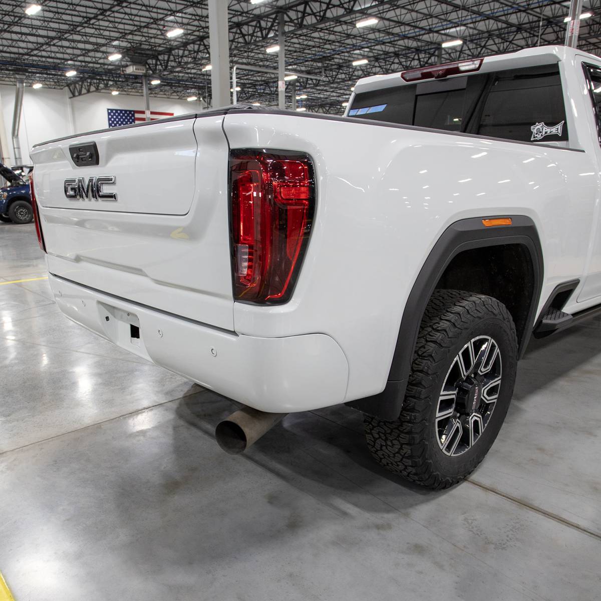 BHP BHP5007 GMC Fiberglass Roll Pan (2020 - 2025) - Southern Diesel Supply
