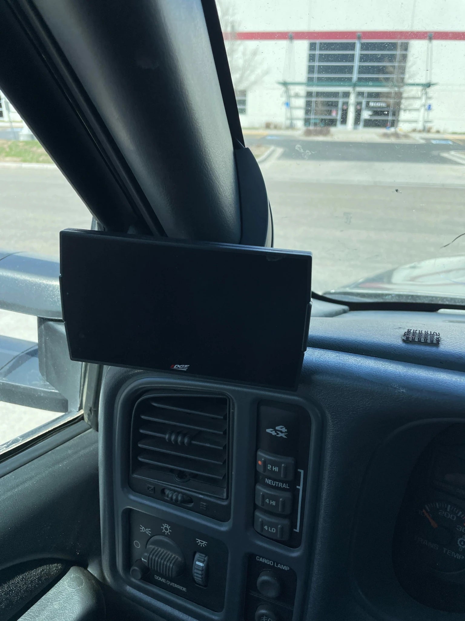 Edge Products 28602 CTS3 Pillar Display Mount (2001 - 2007 6.6L Duramax) | Monitors - Southern Diesel Supply