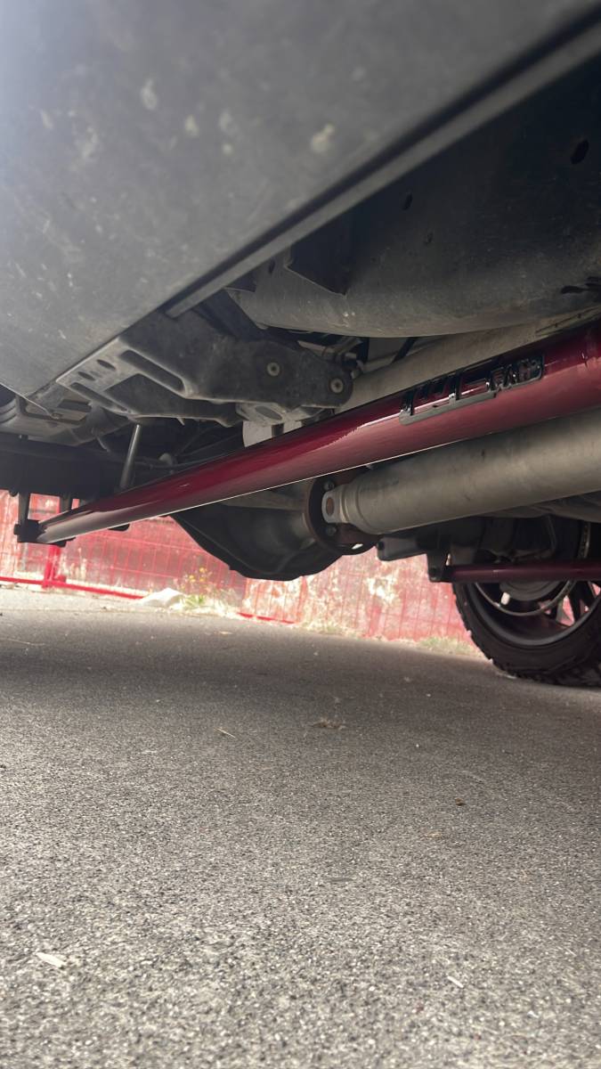 WCFab WCF100855 Dodge/Ford Universal 68" Traction Bar Kit - Southern Diesel Supply