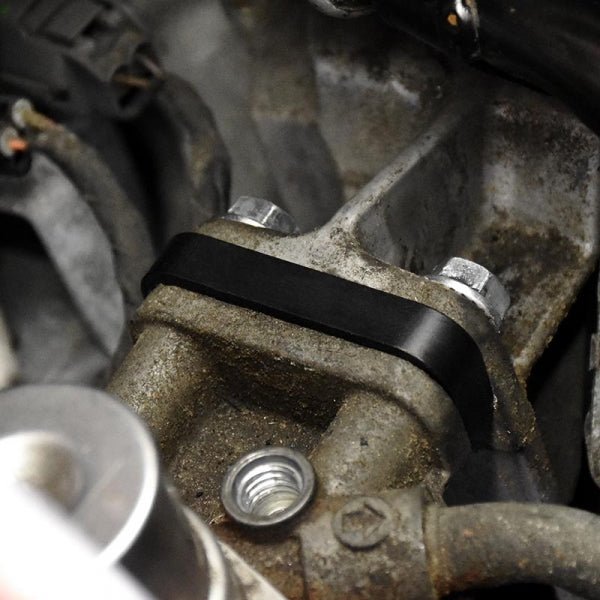 XDP XD138 Fuel Filter Head Spacer Kit (2001 - 2016 Duramax) - Southern Diesel Supply