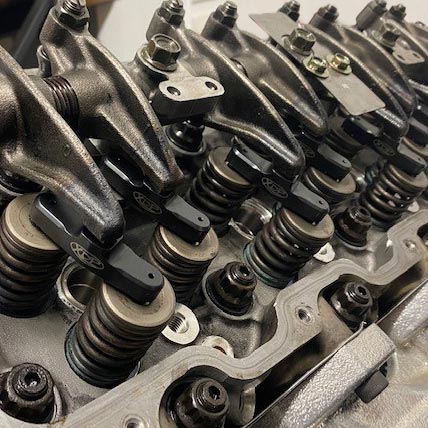XDP XD384 HD Billet Rocker Arm Valve Bridge Set (2001 - 2024 Duramax) - Southern Diesel Supply