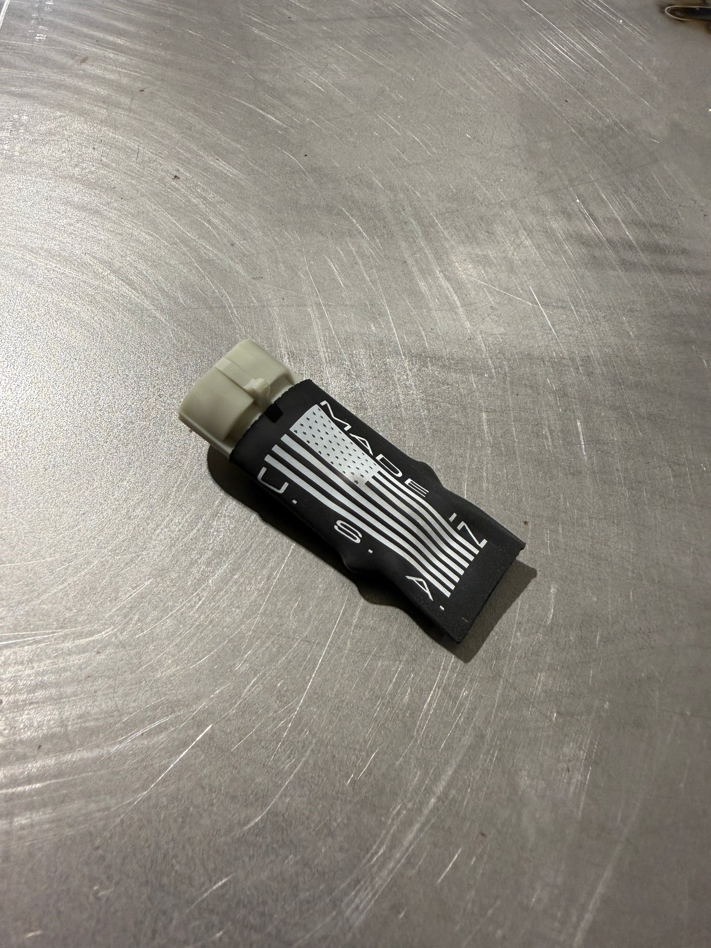 2001 - 2010 & 2017 - 2023 Duramax L5P Failed Coolant Bottle Sensor Fooler - Southern Diesel Supply