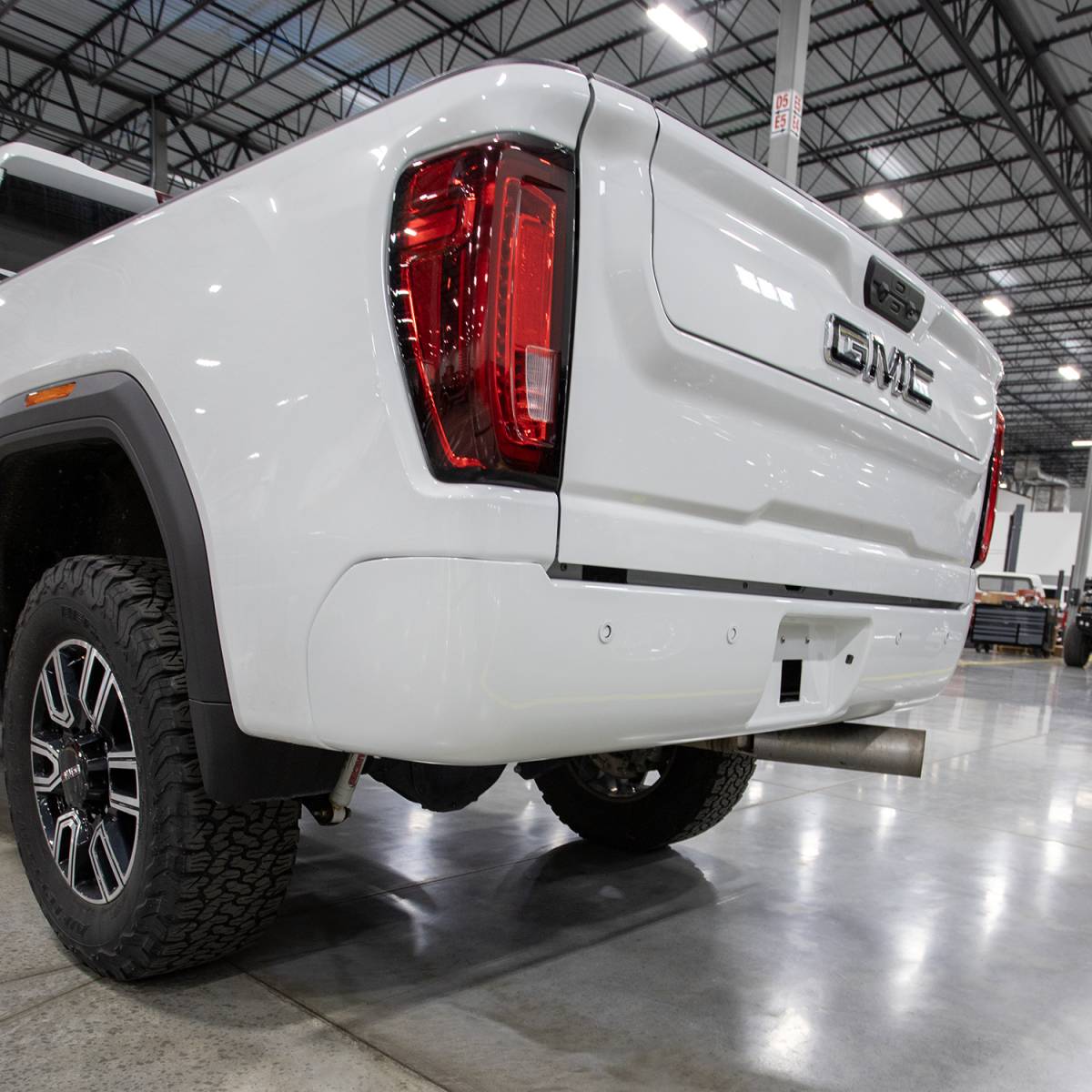 BHP BHP5007 GMC Fiberglass Roll Pan (2020 - 2025) - Southern Diesel Supply