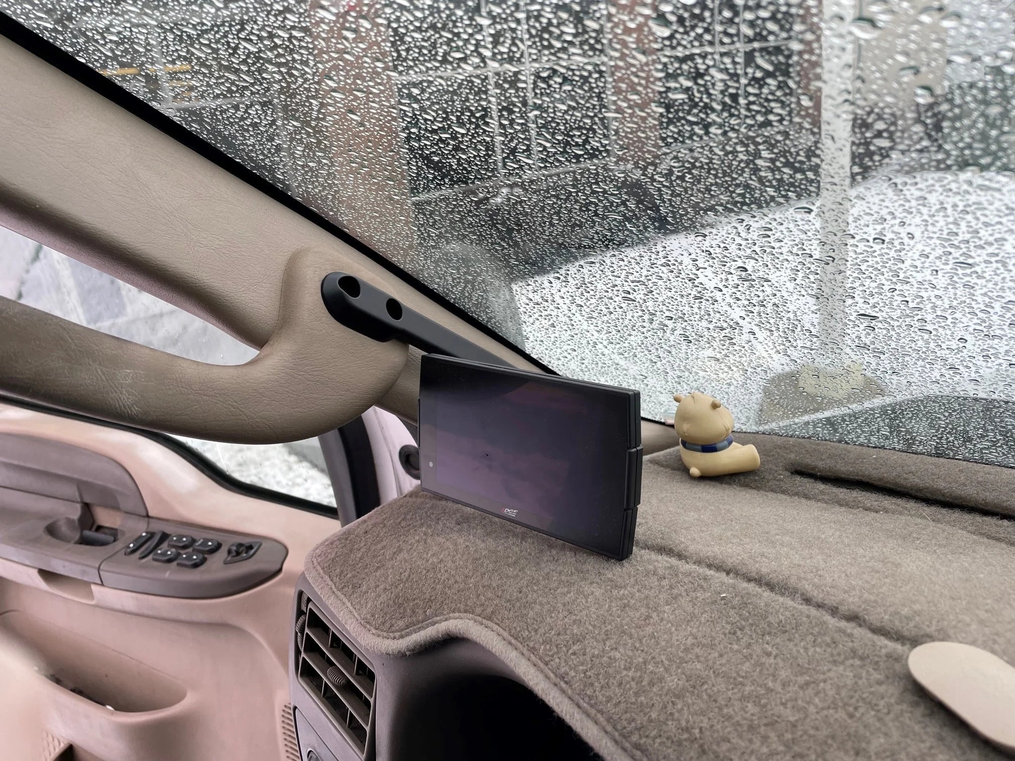 Edge Products 18604 A - Pillar Display Mount (2004.5 - 2007 Ford Powerstroke) - Southern Diesel Supply