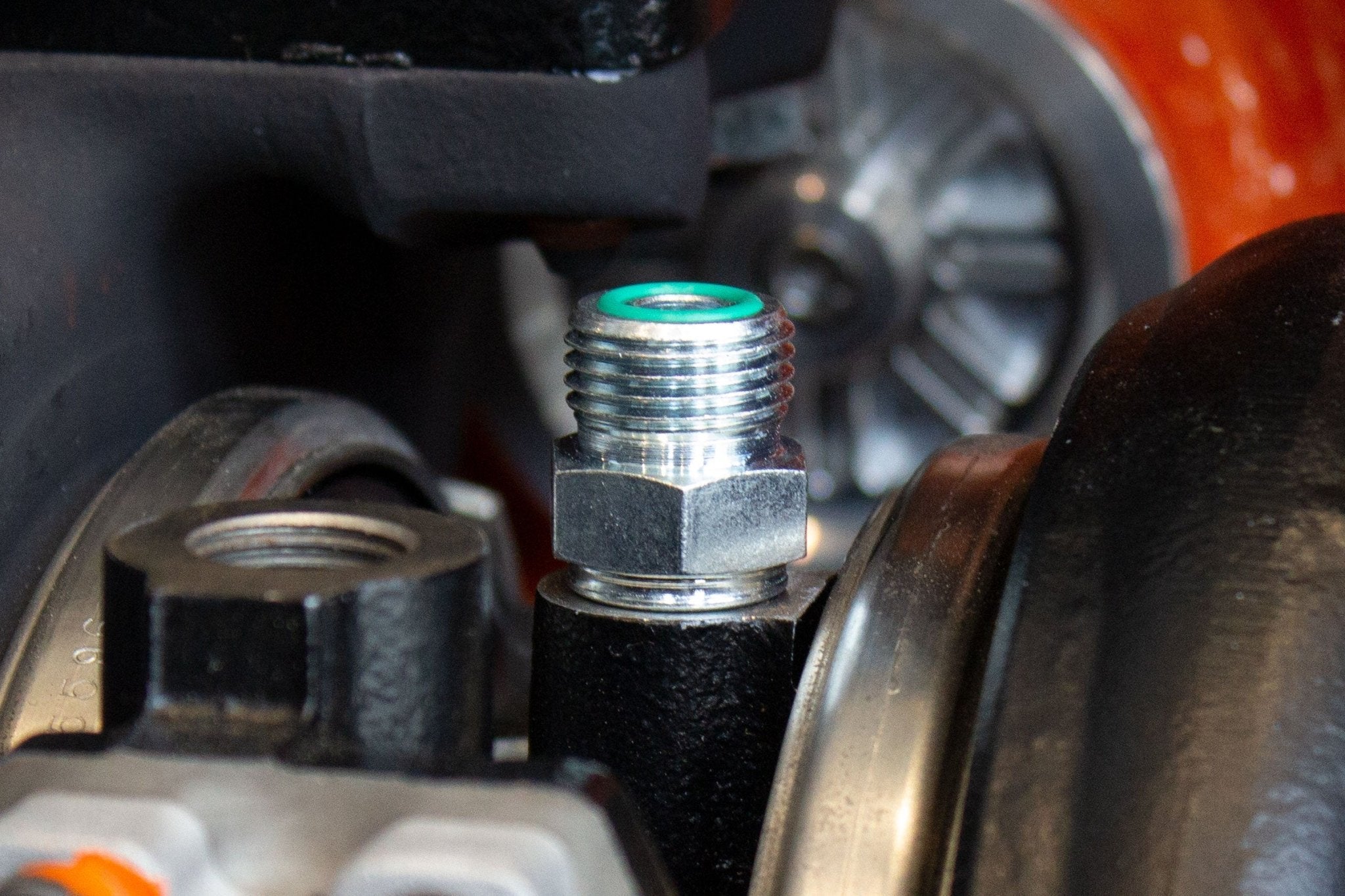 Fleece FPE - HOL - FD - FIT Factory Oil Feed Line Fitting for Holset Turbochargers (1994 - 2022 Cummins) - Southern Diesel Supply