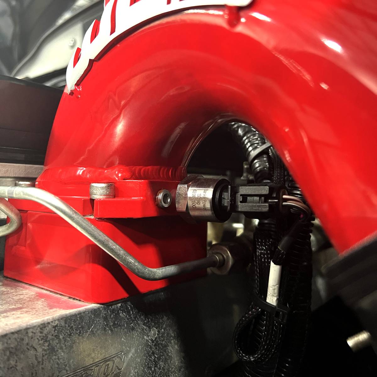 WCFab WCF100528 5.9L Cummins 3.5" High Flow Intake Horn & Intercooler Pipe Kit - Southern Diesel Supply