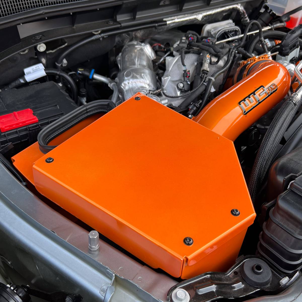 WCFab WCF100702 4" Intake Kit with Air Box (2020 - 2025 Duramax) - Southern Diesel Supply