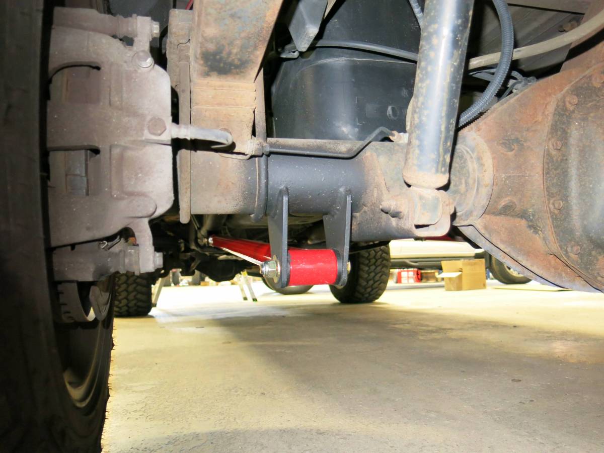 WCFab WCF100855 Dodge/Ford Universal 68" Traction Bar Kit - Southern Diesel Supply
